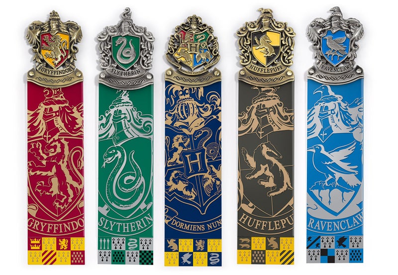 The Noble Collection Harry Potter Crest Bookmark Collection - Image 1
